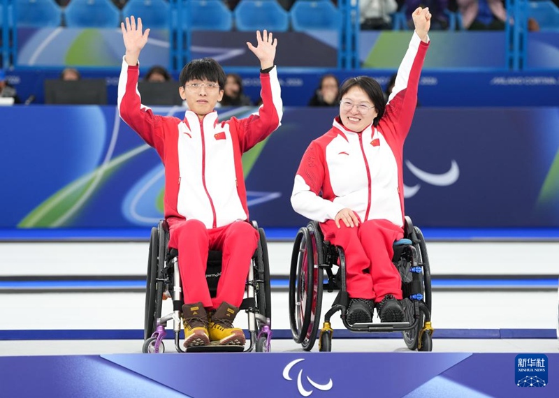 中, 동계패럴림픽 첫 휠체어 컬링 혼합 복식 금메달 획득