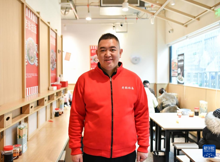 라몐집 주인 청나이창 씨 [2월 27일 촬영/사진 출처: 신화사]