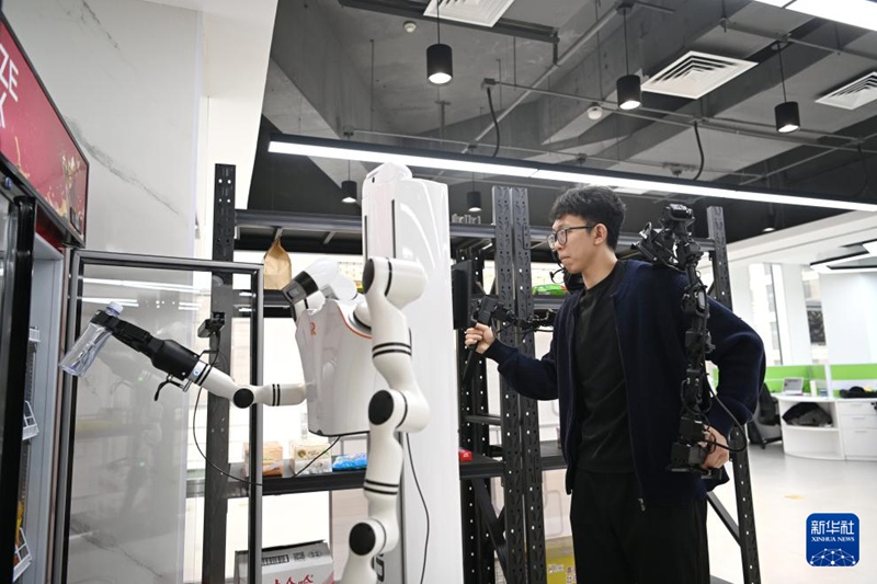 슝안신구 ‘로봇 훈련장’ 탐방