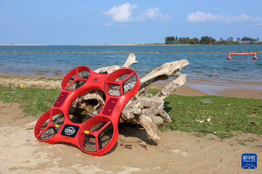 보아오진 둥위섬에 배치된 원해 구조 로봇 [3월 25일 촬영/사진 출처: 신화사]