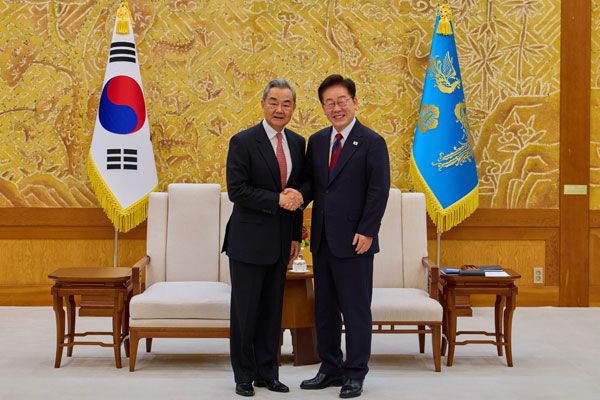 [사진 출처: 외교부 웹사이트]