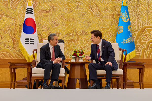 [사진 출처: 외교부 웹사이트]