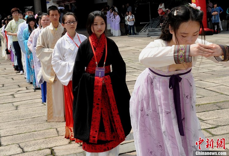 양안 中전통의상 문화축제 개막…양안 간 축제 장으로