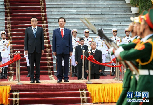 리커창, 베트남 총리와 회담…양국 3대 협력안 강조 (2)
