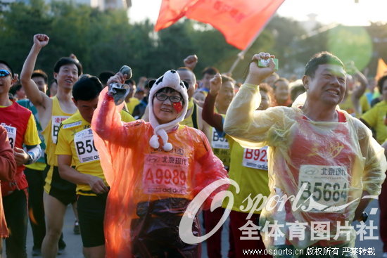 베이징 마라톤서 에티오피아 선수 기록 갱신, 中여자선수 22연승 (2)