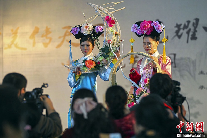 중국 정원박물관 무료개방 실시…의상꽃 예술쇼 선보여