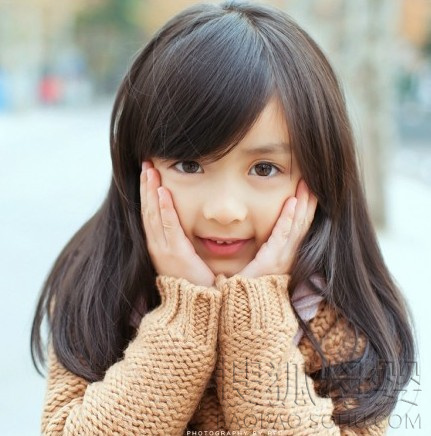 창사의 5세 여아 사진 화제…너무 매력있어! (16)