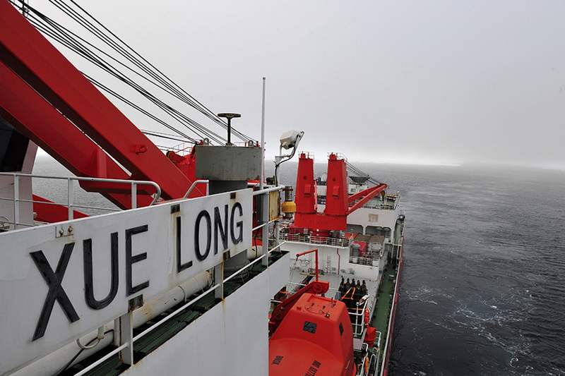 남극탐사선 ‘쉐룽’호, 14시간 사투 끝에 얼음지역 벗어나
