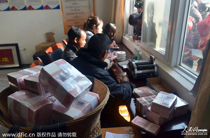 쓰촨의 한 농촌마을 주식배당금이 1311만여元 달해 (6)