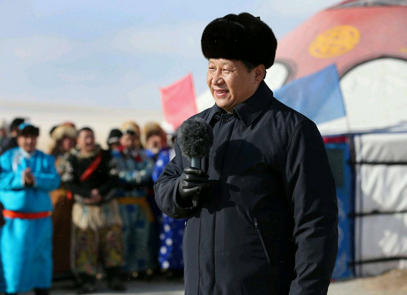 시진핑, 몽고족 전통행사서 목축민과 함께 해 (2)