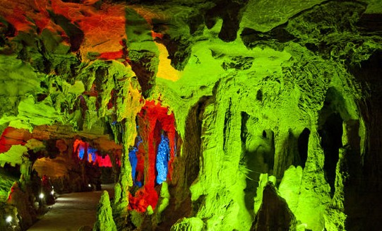 장자제(張家界) 관광의 하이라이트 : 동굴 (6)