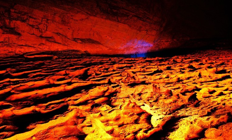 장자제(張家界) 관광의 하이라이트 : 동굴