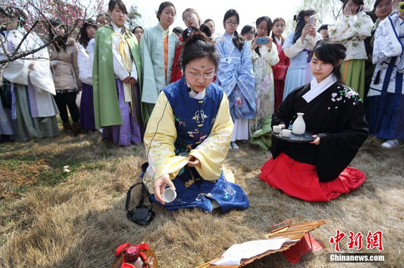 난징 매화산서 ‘화신절’ 행사로 전통문화 드높여 (5)