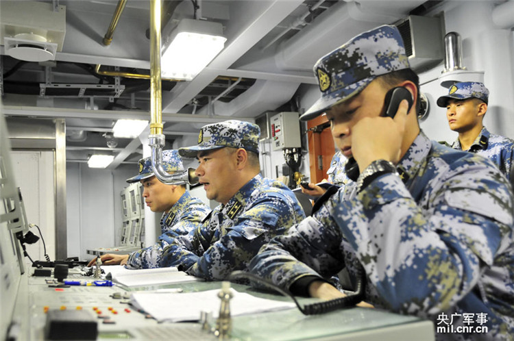 북해함대 호위함 2척, 해상 실탄훈련 실시 (5)