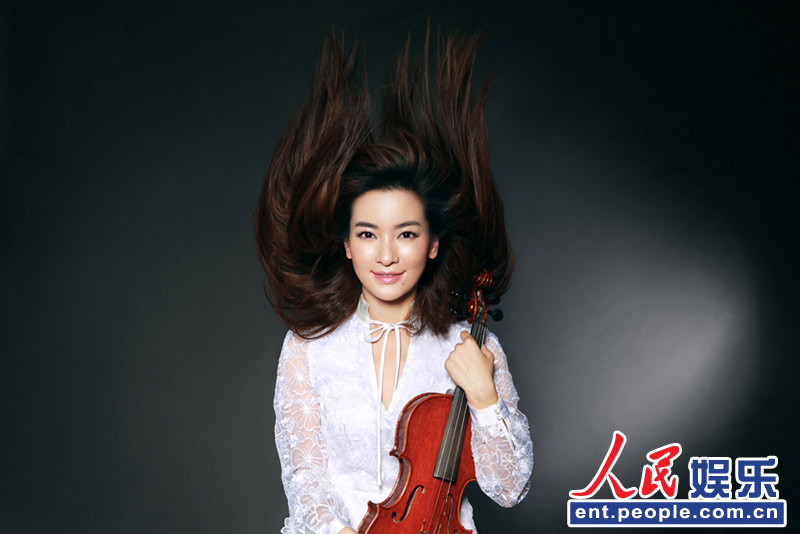 리성 화보 공개, 바이올린을 든 모습이 기품 있어 (6)