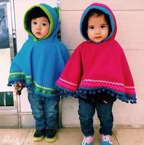 타이완 쌍둥이 남매 사진 화제, 귀여움에 열광 (11)