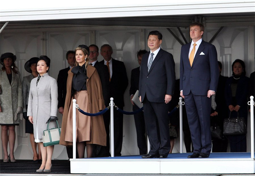 시진핑 주석, 암스테르담 도착…국빈방문 일정 시작 (2)