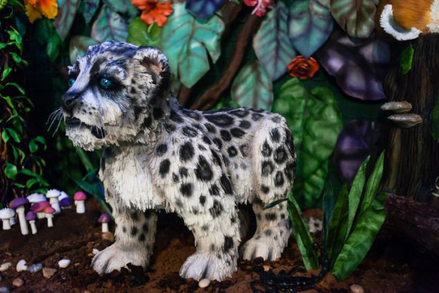 영국 예술가, 케이크 숲 제작…동물들도 있네 “경이로워” (2)