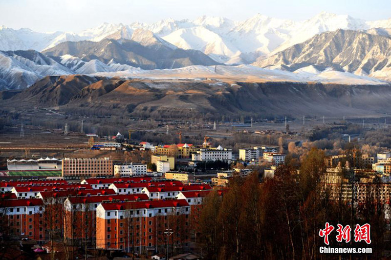 간쑤에 내린 4월의 눈, 봄의 대지 은빛으로 물들어 (3)