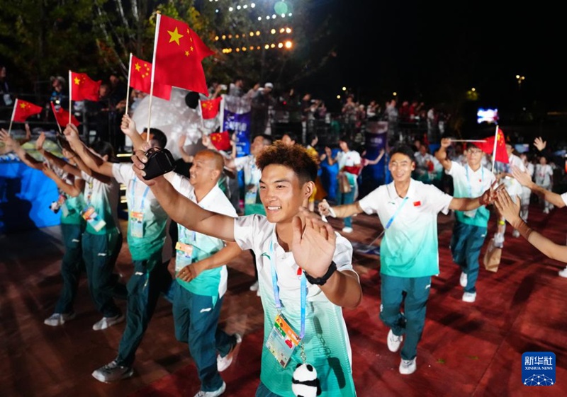 중국 스포츠 대표팀이 폐막식에 입장한다. [8월 17일 촬영/사진 출처: 신화망]