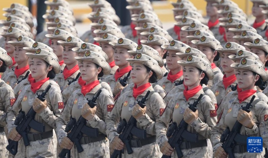 민병 부대가 톈안먼 광장을 지나가고 있다. [9월 3일 촬영/사진 출처: 신화사]
