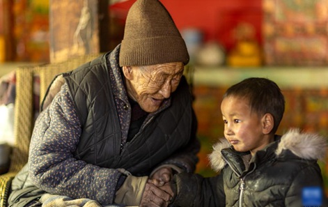 시짱 라싸, 고원의 장수 자매